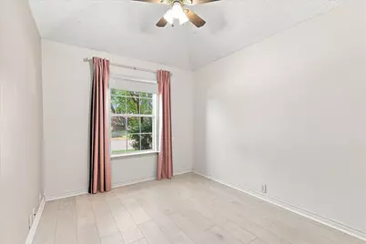204 Meredith Court, Irving, TX 75063 - Photo 27