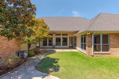 15607 Golden Creek, Dallas, TX 75248 - Photo 29