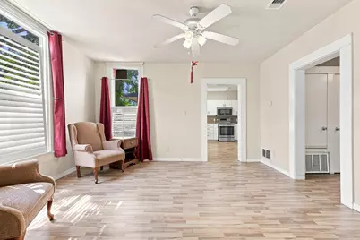 600 W Munson Street, Denison, TX 75020 - Photo 7