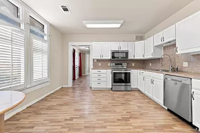 600 W Munson Street, Denison, TX 75020 - Photo 13