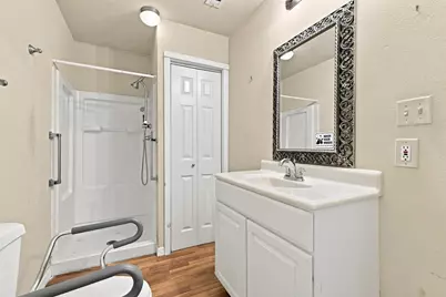 600 W Munson Street, Denison, TX 75020 - Photo 17