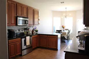 7537 Fresh Springs Rd, Fort Worth, TX 76120 - Photo 9