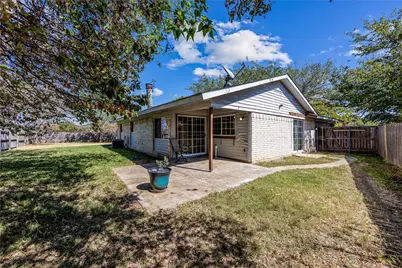 125 Sunnydale Court, Lewisville, TX 75067 - Photo 17
