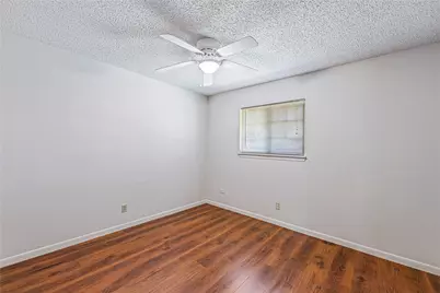 125 Sunnydale Court, Lewisville, TX 75067 - Photo 9