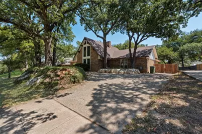 2119 Wilson Drive, Arlington, TX 76011 - Photo 1