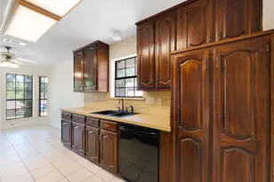 3706 Queenswood Ln, Garland, TX 75040 - Photo 15