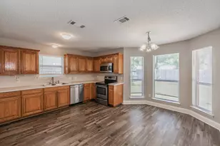 904 Parkhill Dr, Mansfield, TX 76063 - Photo 11