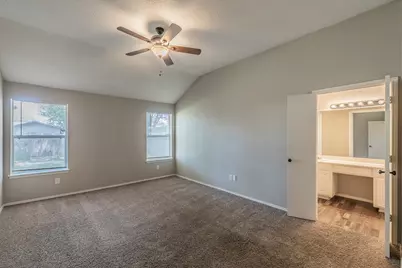 904 Parkhill Drive, Mansfield, TX 76063 - Photo 15