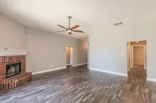 904 Parkhill Dr, Mansfield, TX 76063 - Photo 5