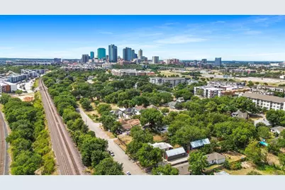 957 Woods Avenue, Fort Worth, TX 76102 - Photo 19
