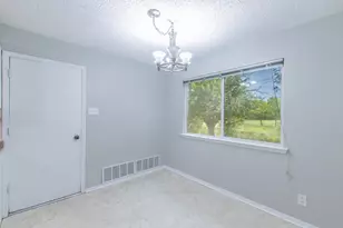 2911 Persimmon Dr, Killeen, TX 76543 - Photo 9