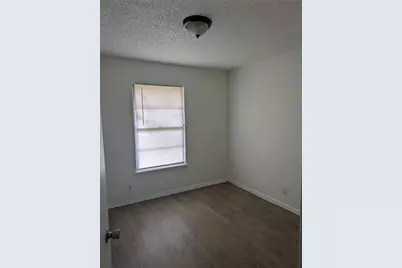 5417 McConnell Drive, Fort Worth, TX 76134 - Photo 9