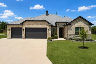 1701 Flint Cir, Van Alstyne, TX 75495 - Photo 11