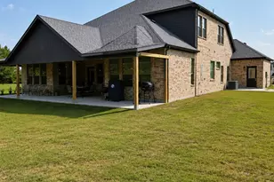 1701 Flint Cir, Van Alstyne, TX 75495 - Photo 7