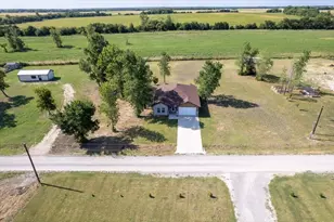 300 Private Road 36008, Honey Grove, TX 75446 - Photo 5