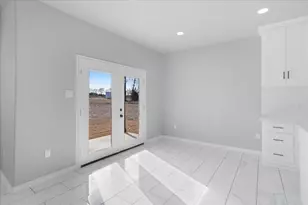300 Private Road 36008, Honey Grove, TX 75446 - Photo 21