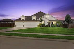 104 Ken's Ct, Pilot Point, TX 76258 - Photo 1