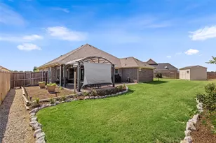 104 Ken's Ct, Pilot Point, TX 76258 - Photo 15
