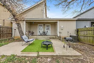1214 Elm Ct, Runaway Bay, TX 76426 - Photo 3