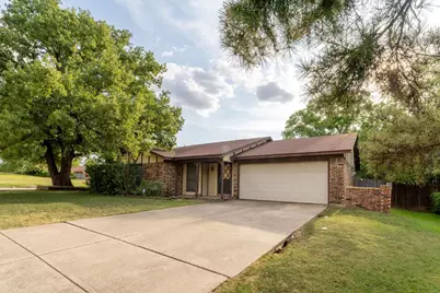 700 Del Mar Lane, Arlington, TX 76012 - Photo 9
