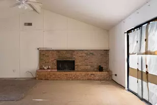 700 Del Mar Ln, Arlington, TX 76012 - Photo 21