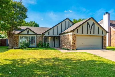 404 Spencer Circle, Grand Prairie, TX 75052 - Photo 3