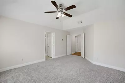 404 Spencer Circle, Grand Prairie, TX 75052 - Photo 9
