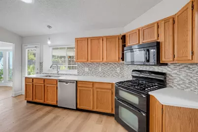 404 Spencer Circle, Grand Prairie, TX 75052 - Photo 7