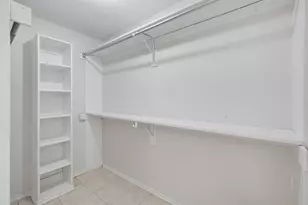 404 Spencer Cir, Grand Prairie, TX 75052 - Photo 11