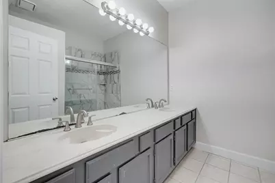 404 Spencer Circle, Grand Prairie, TX 75052 - Photo 13
