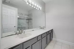 404 Spencer Cir, Grand Prairie, TX 75052 - Photo 13