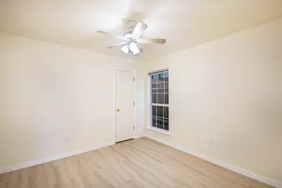 1304 W Mitchell Street, Arlington, TX 76013 - Photo 17
