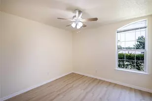 1304 W Mitchell St, Arlington, TX 76013 - Photo 15