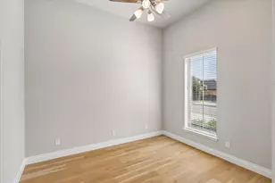 5708 Lake Jackson Dr, Fort Worth, TX 76126 - Photo 7