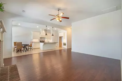 316 Bluffside Trail, Benbrook, TX 76126 - Photo 17