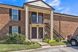4038 Ridglea Country Club Dr, Fort Worth, TX 76126 - Photo 1