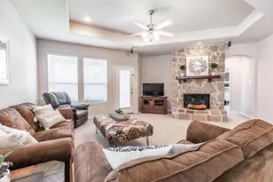 2611 Greyhawk Dr, Little Elm, TX 75068 - Photo 11