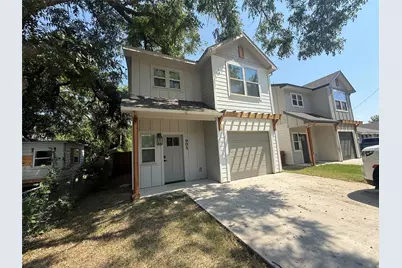 905 E 10th Street, Bonham, TX 75418 - Photo 1
