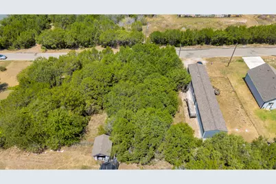 915 Bosque River Drive, Granbury, TX 76048 - Photo 33