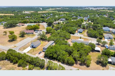 915 Bosque River Drive, Granbury, TX 76048 - Photo 39