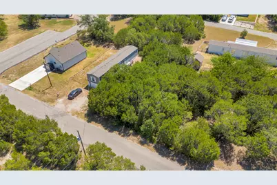 915 Bosque River Drive, Granbury, TX 76048 - Photo 9