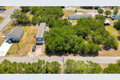 915 Bosque River Drive, Granbury, TX 76048 - Photo 11