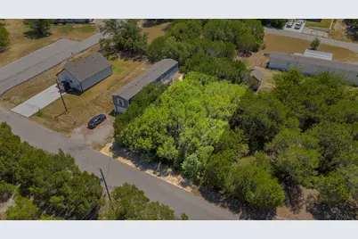 915 Bosque River Drive, Granbury, TX 76048 - Photo 31