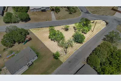 3030 Brazos River Drive, Granbury, TX 76048 - Photo 5
