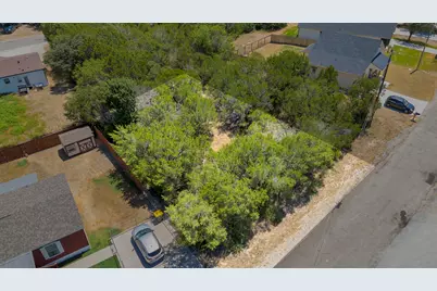 2513 Creekview Drive, Granbury, TX 76048 - Photo 11