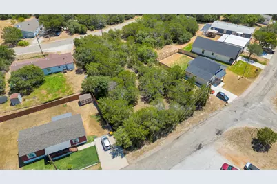 2513 Creekview Drive, Granbury, TX 76048 - Photo 15
