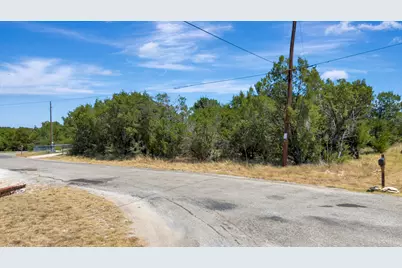 2513 Creekview Drive, Granbury, TX 76048 - Photo 17