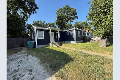 1033 S Hub Street, Sherman, TX 75090 - Photo 1