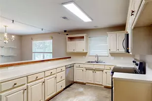 356 Copeland Cir, Chandler, TX 75758 - Photo 11