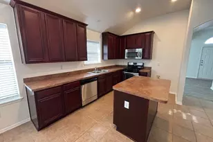 8135 Tierra Del Sol Rd, Arlington, TX 76002 - Photo 7